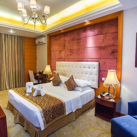 Dork Jumpa Hotel Vientiane Bagian luar foto