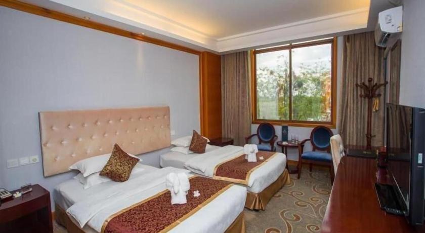 Dork Jumpa Hotel Vientiane Bagian luar foto