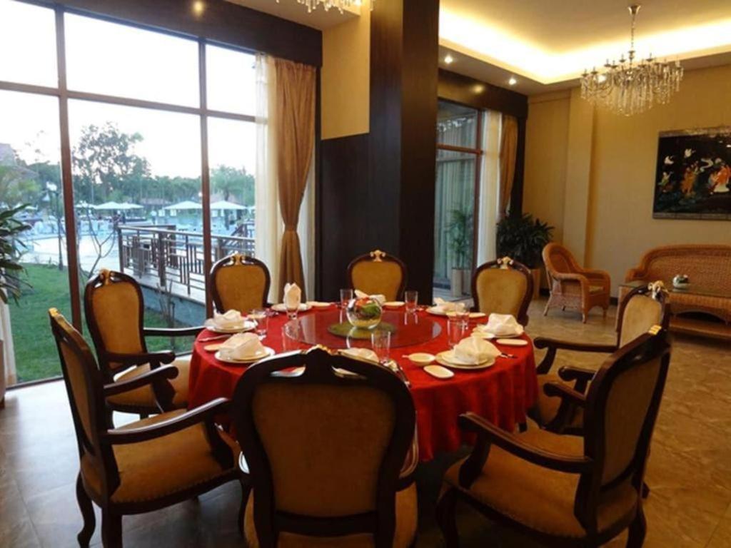 Dork Jumpa Hotel Vientiane Bagian luar foto