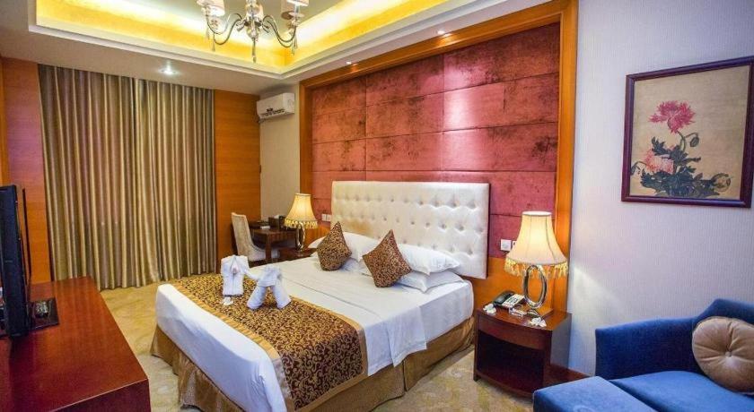Dork Jumpa Hotel Vientiane Bagian luar foto