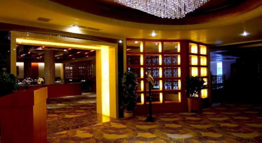 Dork Jumpa Hotel Vientiane Bagian luar foto