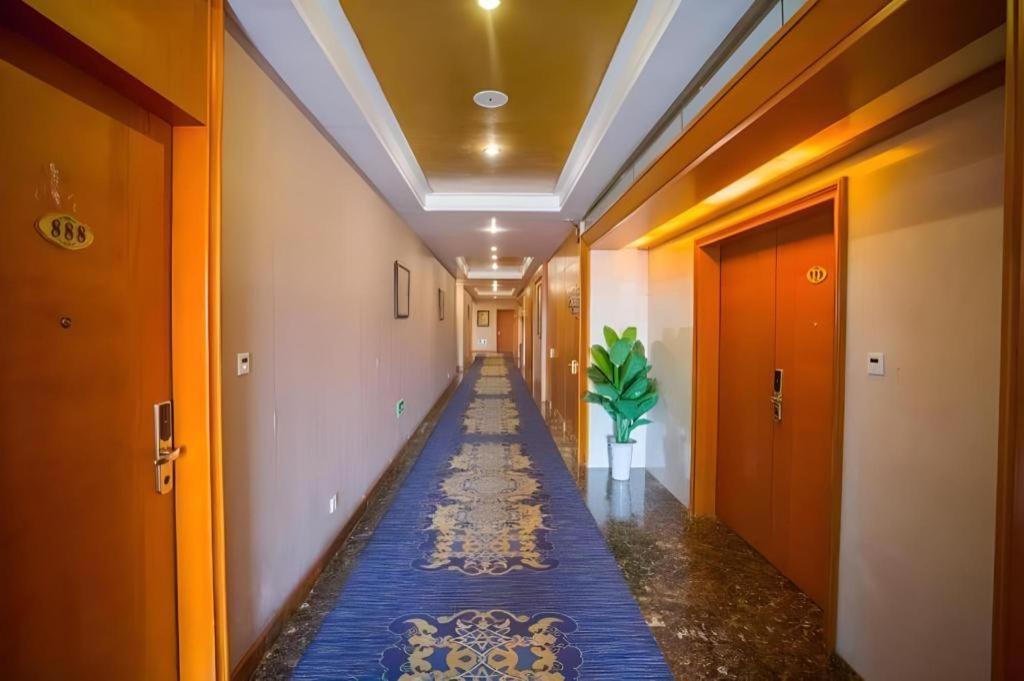 Dork Jumpa Hotel Vientiane Bagian luar foto